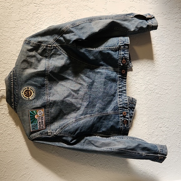 S Gap Jean Jacket with patches - Picture 2 of 4